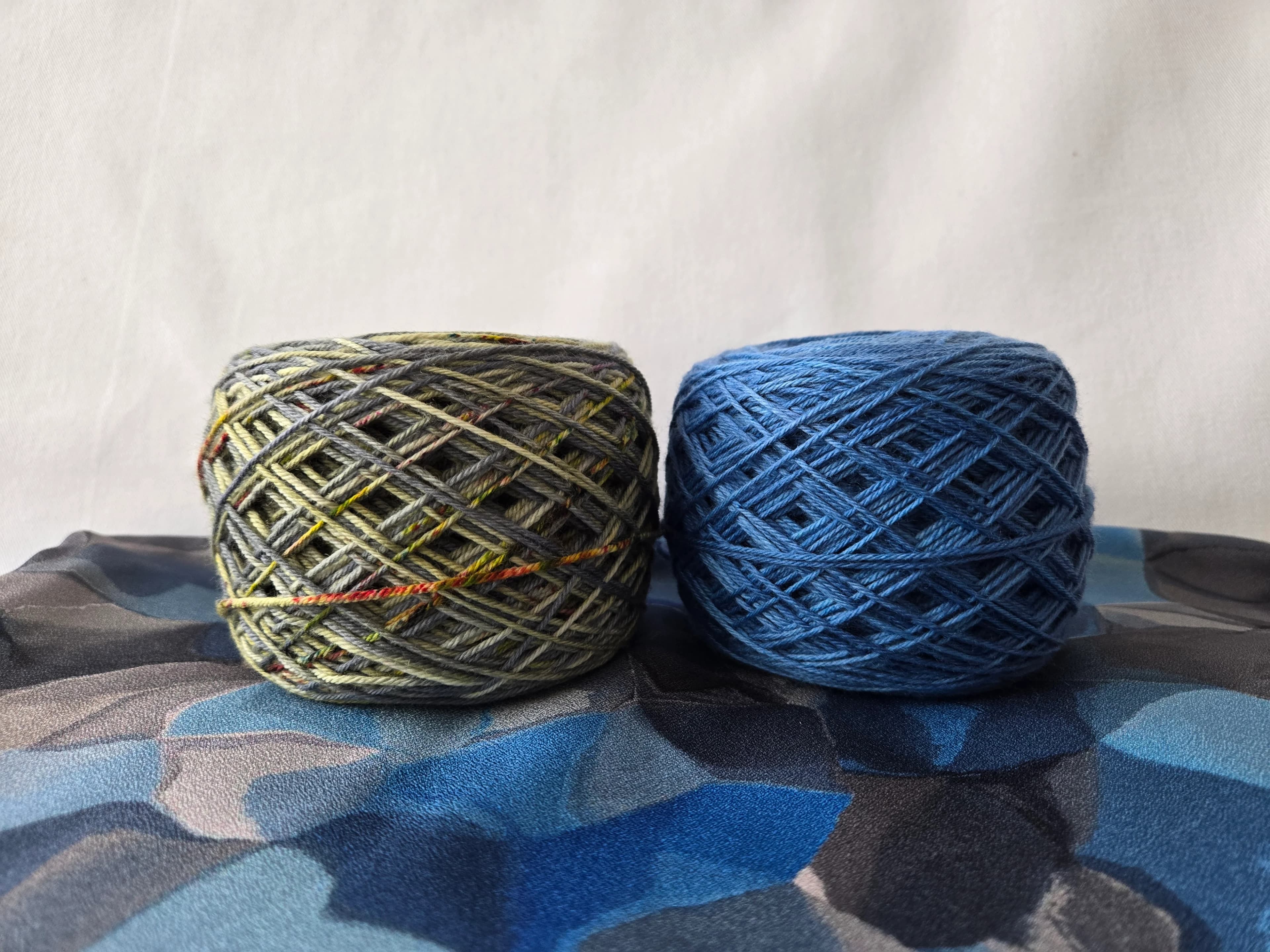 Kits de 2 pelotes Jour J Création, kit de laines teintes à la main